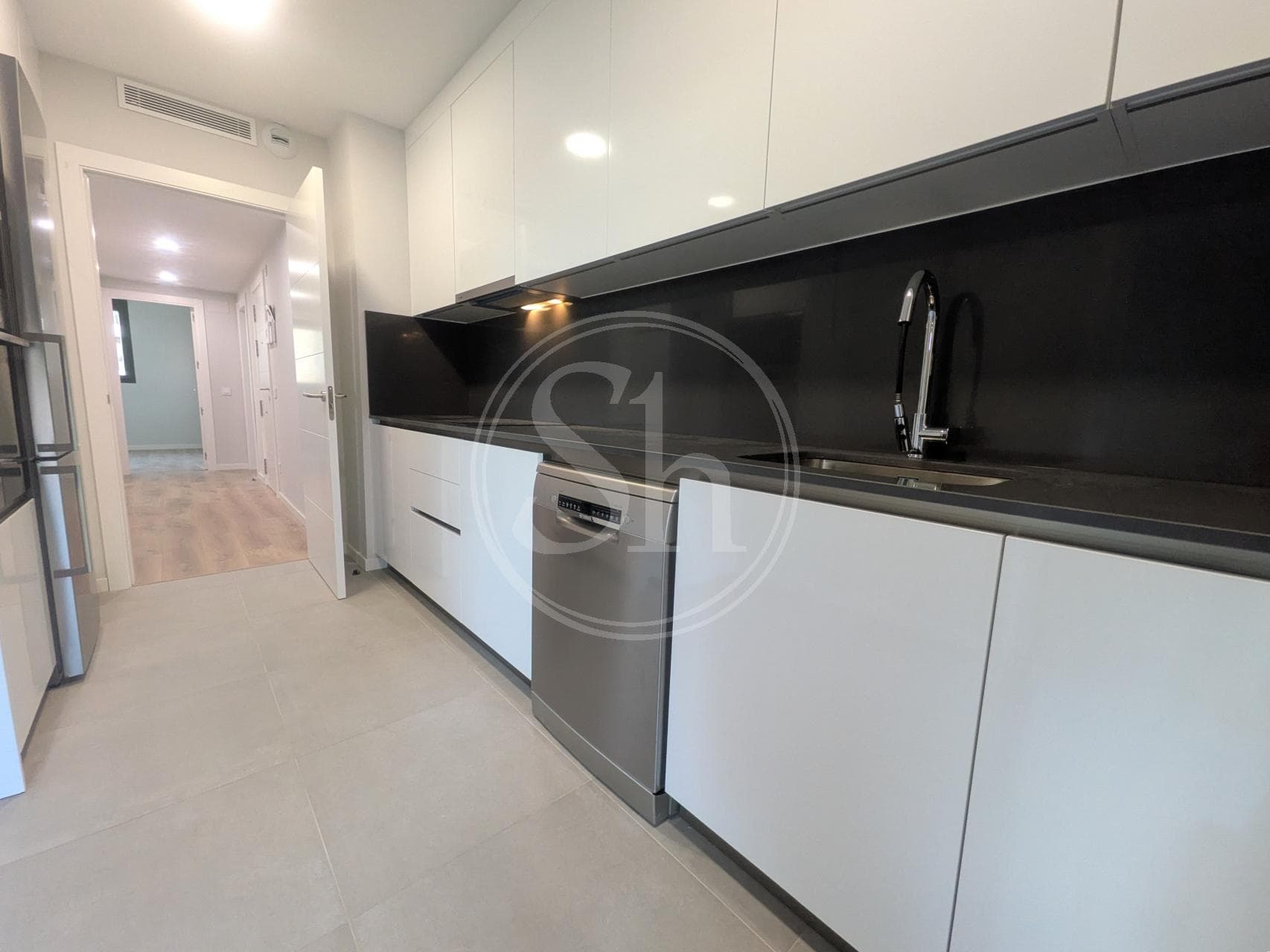 Las 13 Rosas - Carme | Centre | Esplugues de Llobregat | REF 230P9RTL12F