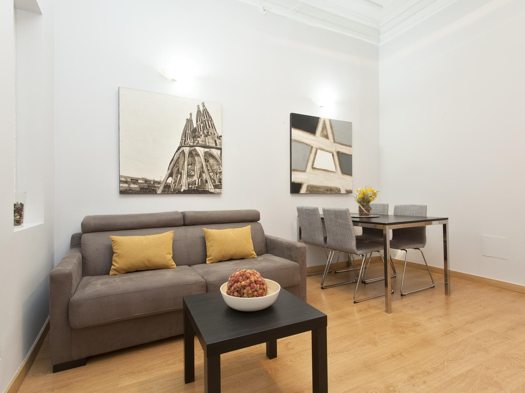 Gran Via - Casanova | Eixample | Barcelona | REF 111TT945VG3P
