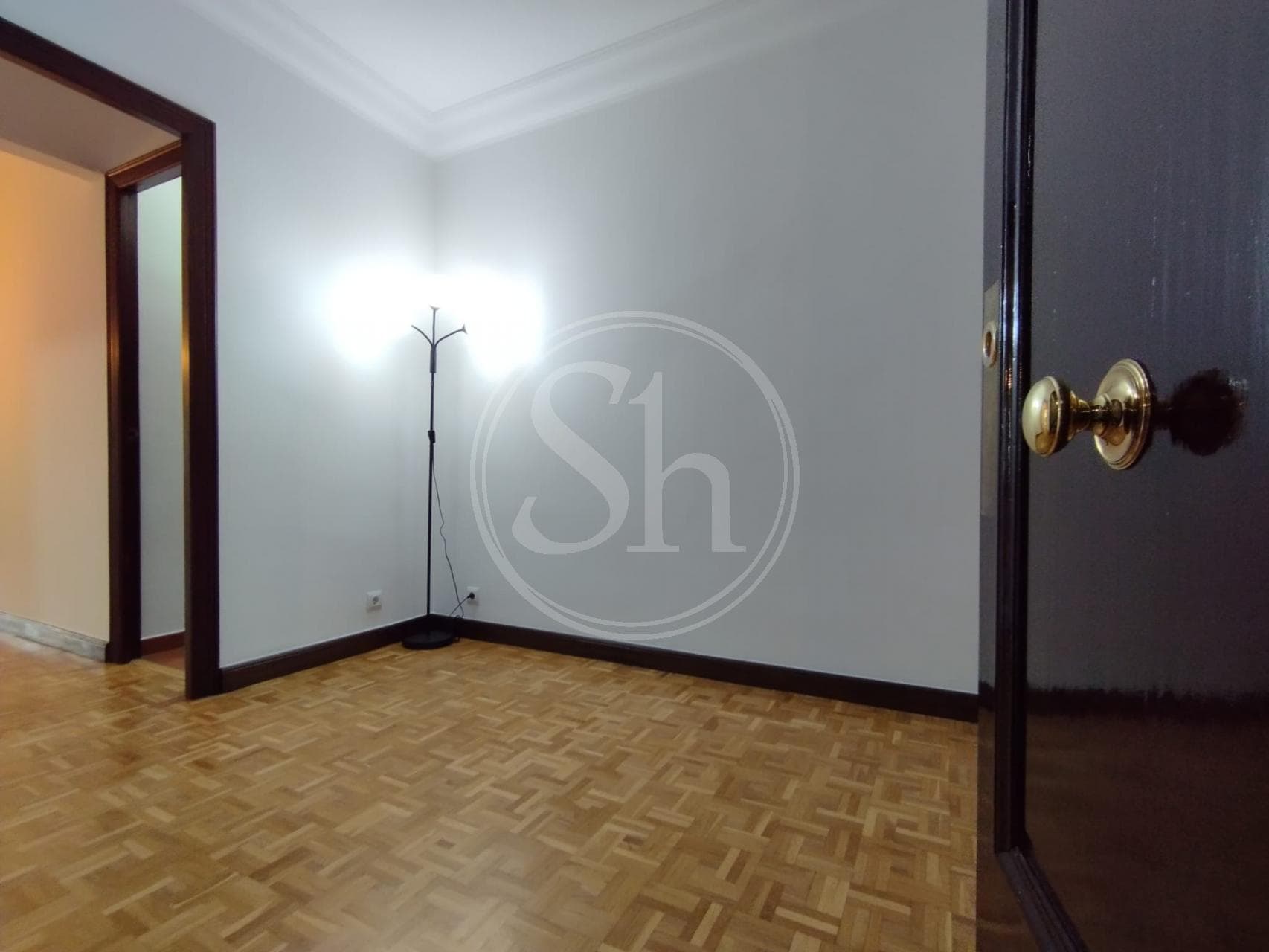 property_image_3