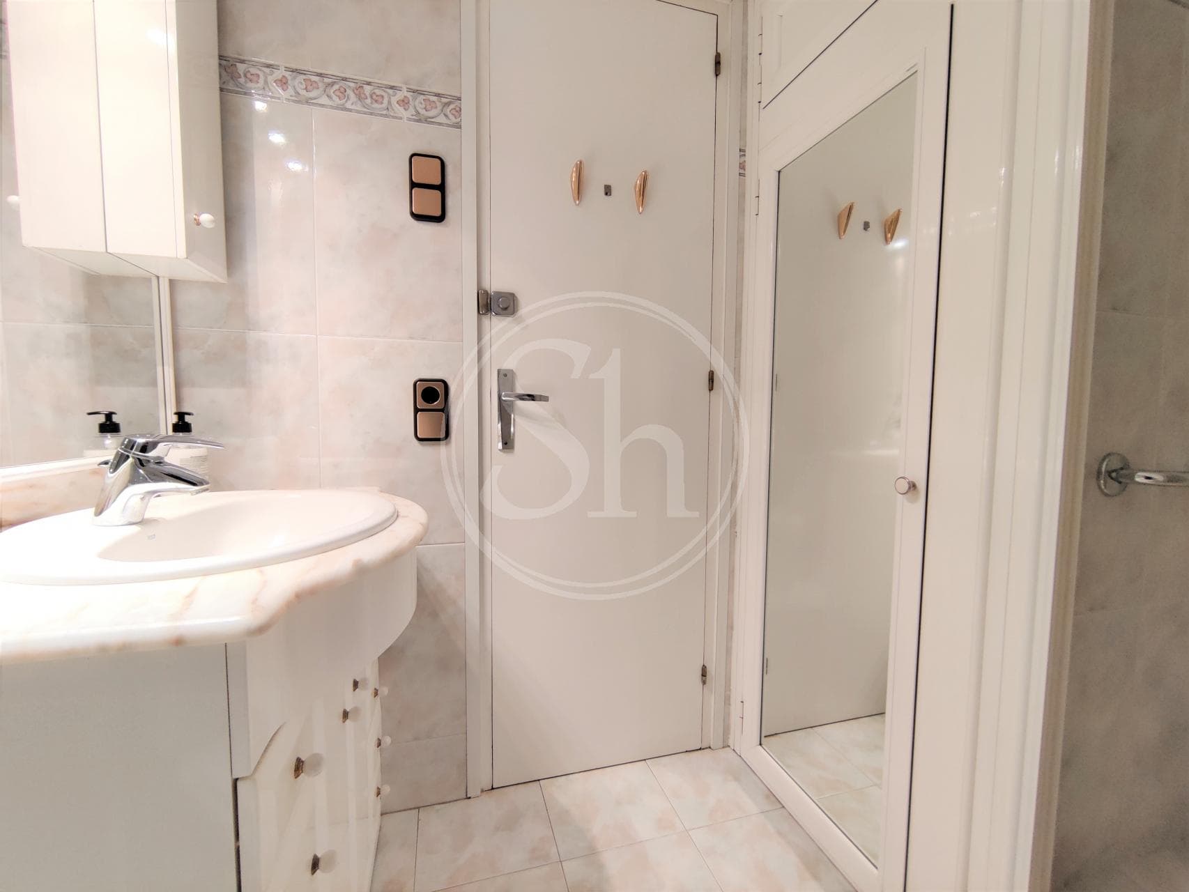 property_image_37