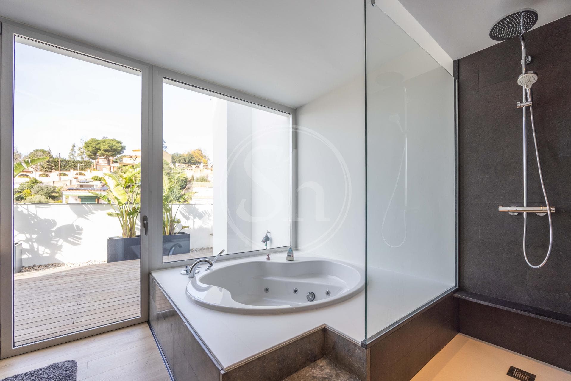 property_image_33