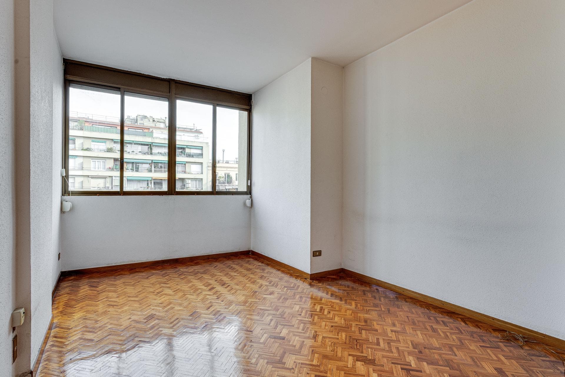 property_image_37