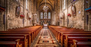 Interior catedral missa