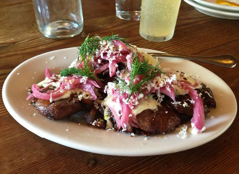 Plat de patata morada tradicional del Perú