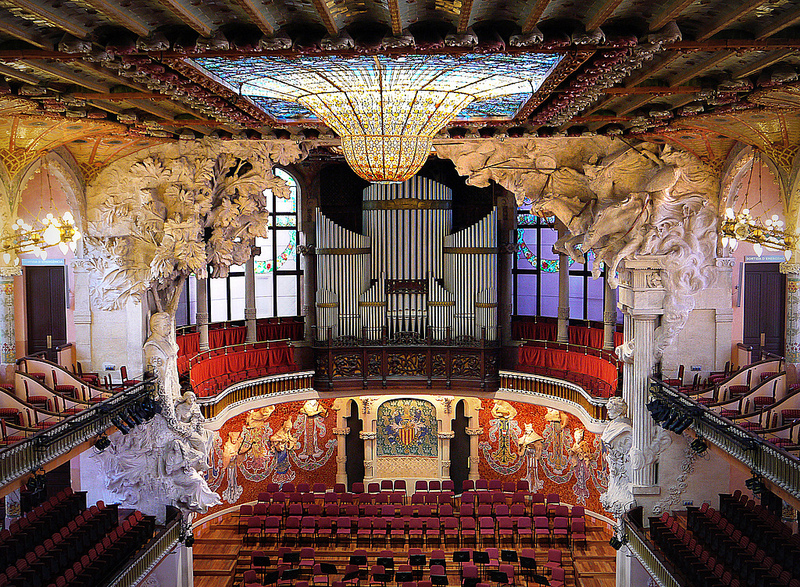 inside palau de la musica