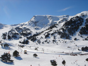 Grandvalira_ski_resort,_Andorra5