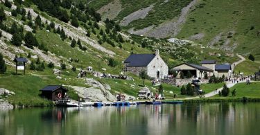 Vall de Nuria Lagoon - hotel - Discover Vall de Núria