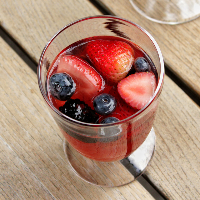 sangria with berries