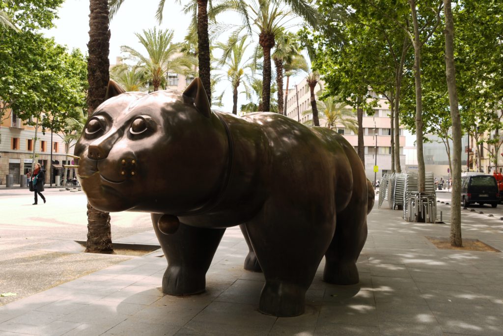 Botero’s Cat, a symbol of Barcelona - ShBarcelona