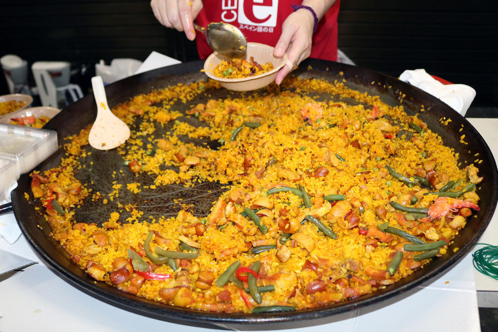 2 of the best restaurants to eat paella in Poblenou ShBarcelona