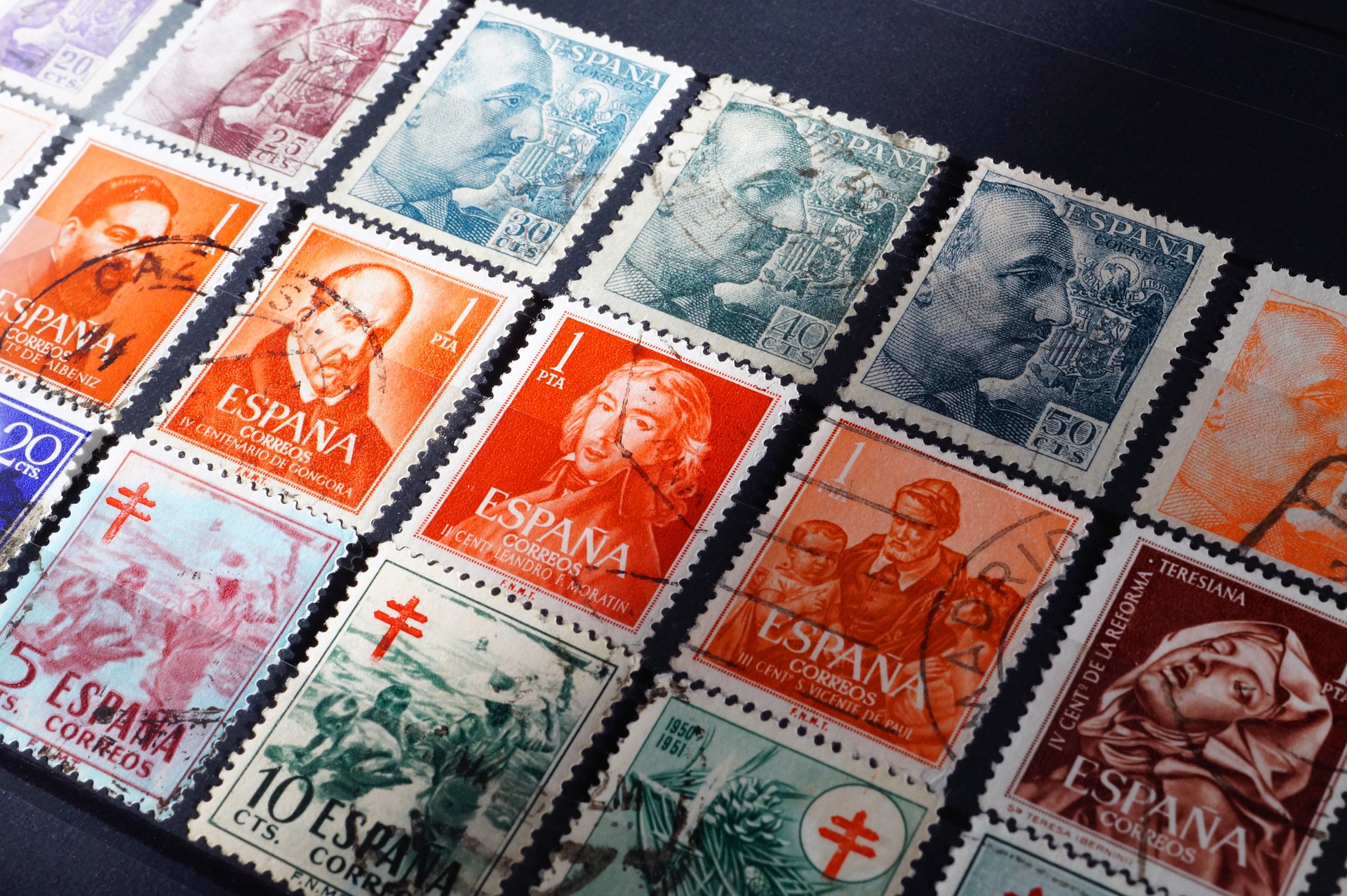 where to buy stamps in spain
