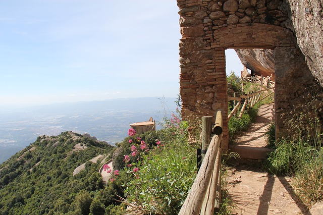 trail montserrat catalonia