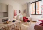 holiday rental in barcelona with kitchen and living room