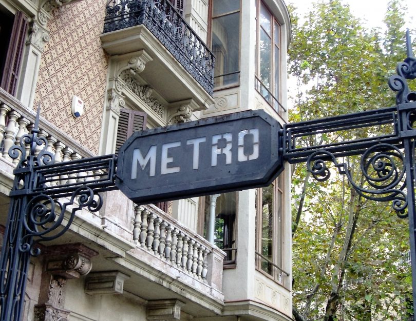 bouche de métro