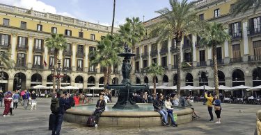 place reial à barcelone
