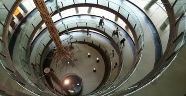 vue intérieure escalier en rond