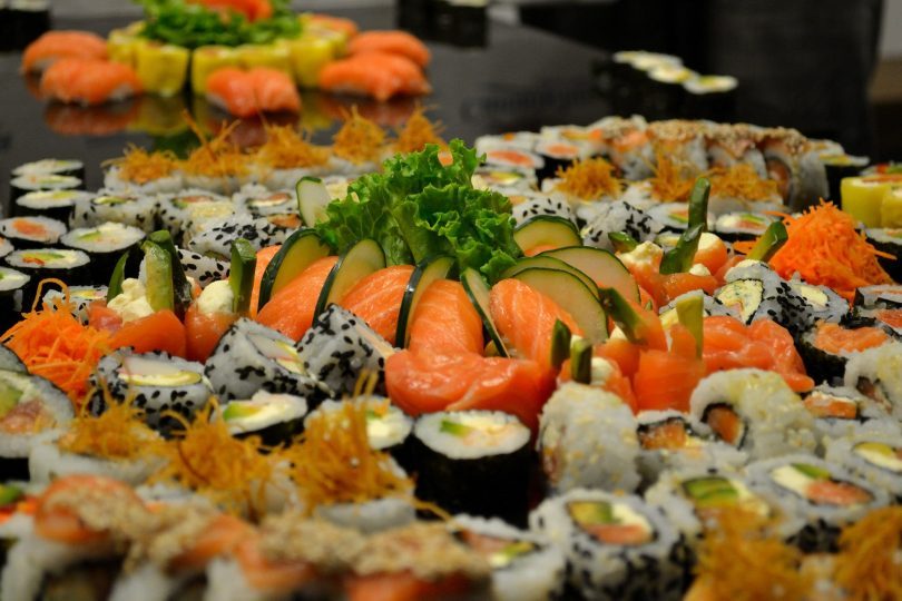 plat de sushis