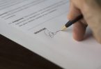 Signature d'un contrat de location