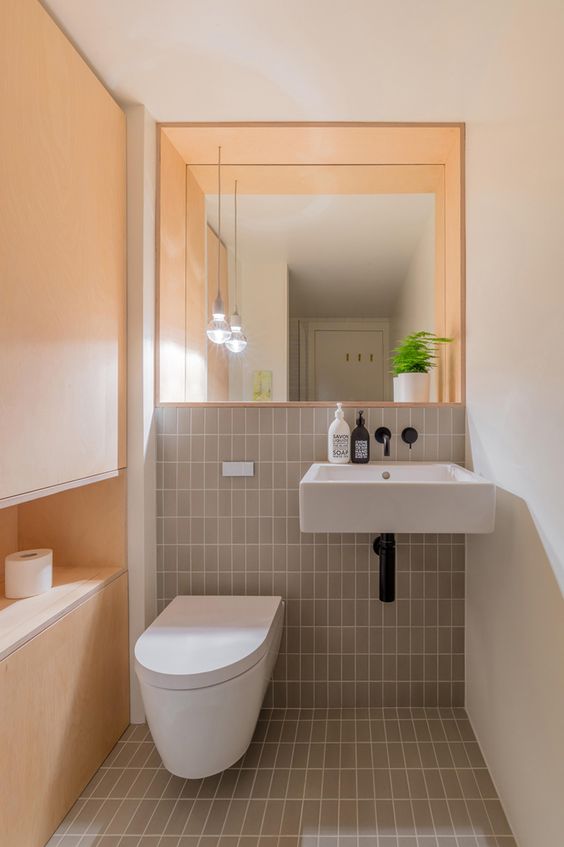 Lavabo pour petite salle de bains.