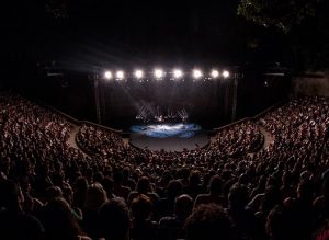 Concert des de les grades del Teatre Grec durant el festival