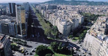 Living in Barcelona Has Never Been Easier.doc
