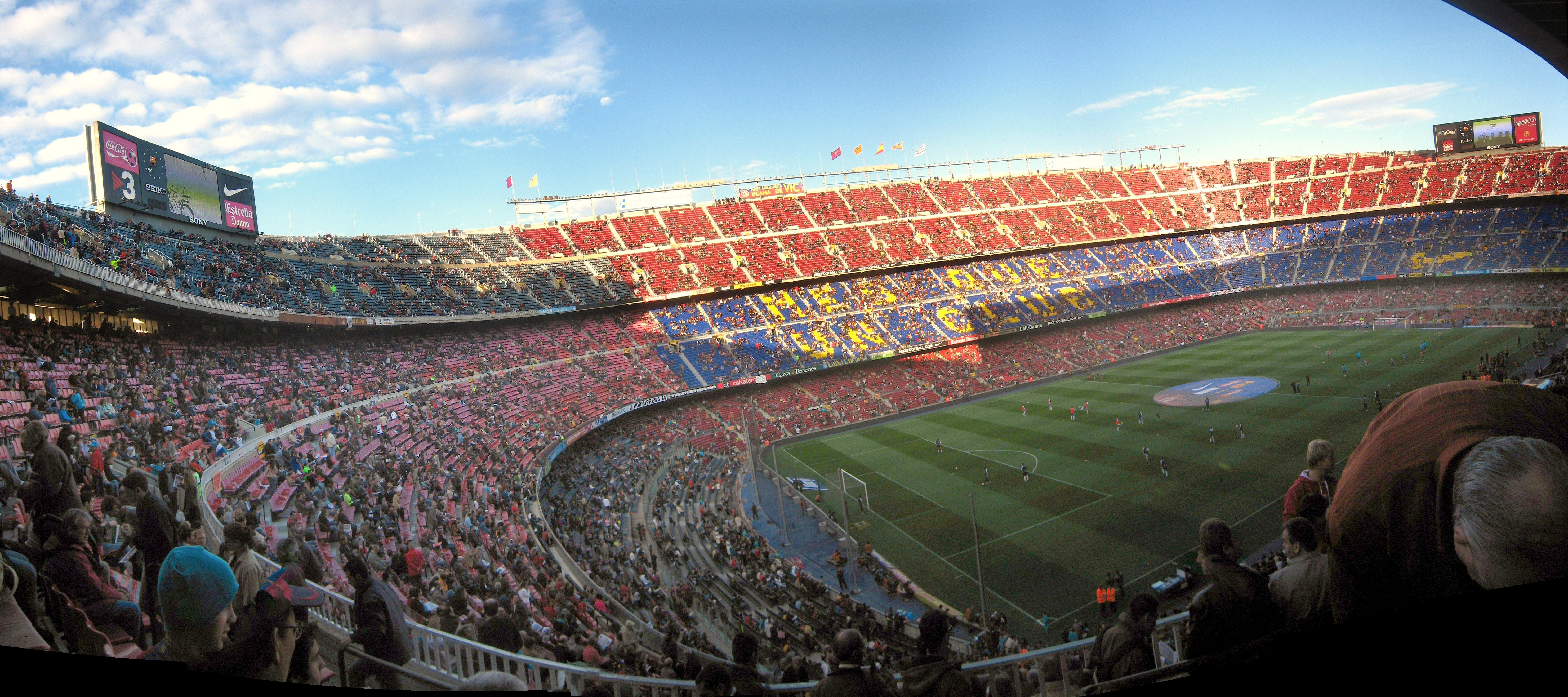 Le Corts, a district for cheering and shopping