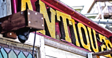 antiques-sign