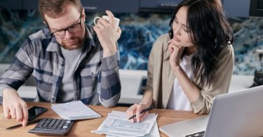 Impuestos por comprar y vender casa