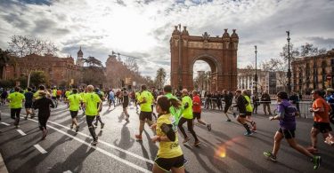 personas en la Marató de Barcelona