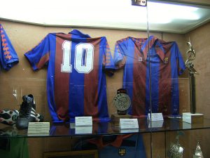 musee-camp-nou-fc-barcelone-maradona